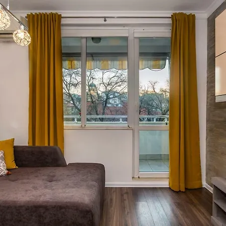 Stunning Location And Views!foothills Of Old Town! Apartment