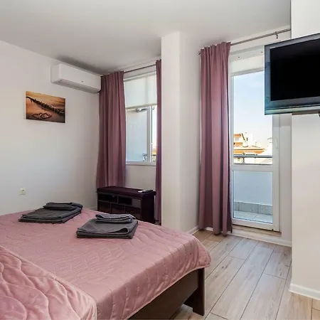 Stunning Location And Views!foothills Of Old Town! Apartment *