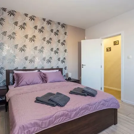 Stunning Location And Views!foothills Of Old Town!