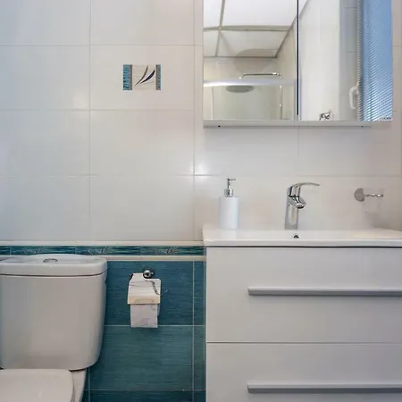 Apartment Stunning Location And Views!foothills Of Old Town! *