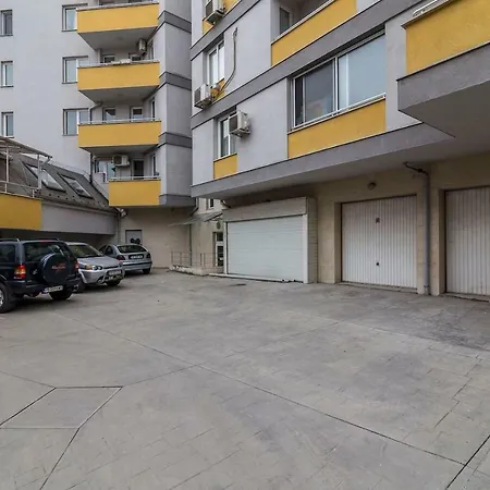 Stunning Location And Views!foothills Of Old Town! Apartment *