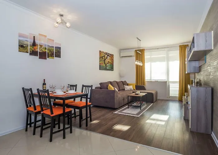 Stunning Location And Views!foothills Of Old Town! Appartement Plovdiv