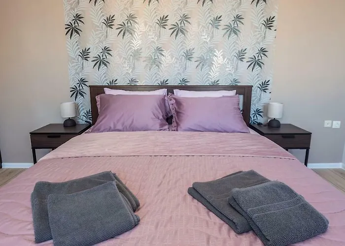 Stunning Location And Views!foothills Of Old Town! Appartement