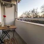 Apartment Stunning Location And Views!foothills Of Old Town! Plowdiw