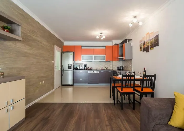 Apartment Stunning Location And Views!foothills Of Old Town! Plovdiv